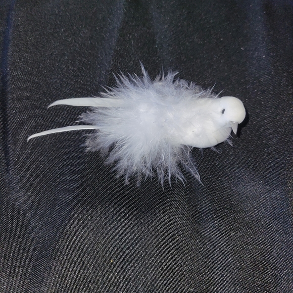 22 White Real Feather Birds Bird Doves with clip - Picture 5 of 6